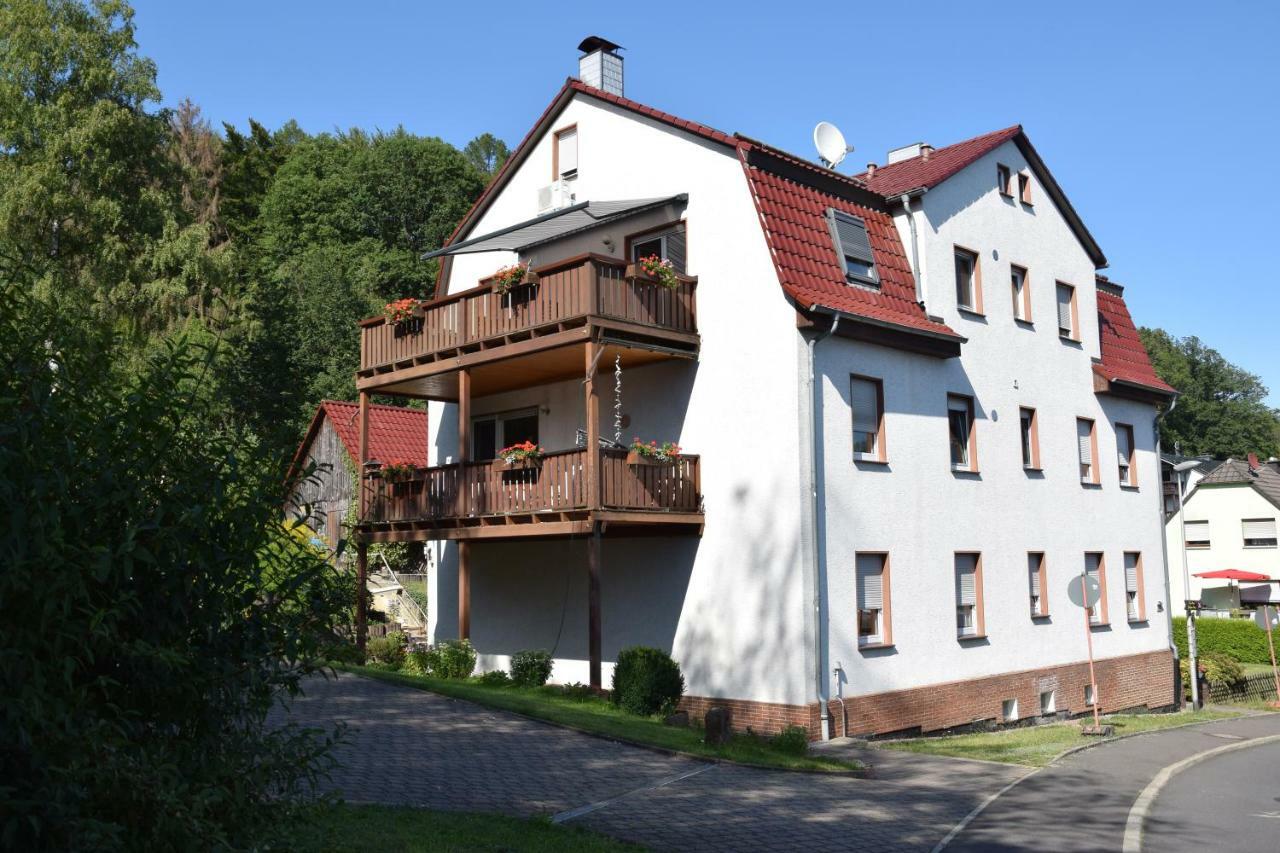 Moderne Und Sehr Gemuetliche Ferienwohnung Wattenbach Exterior foto